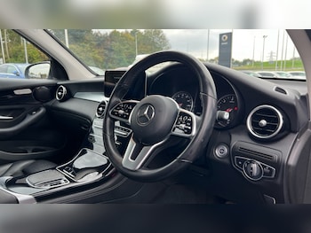 Used Mercedes-Benz GLC 2020 for sale - 76183824: Photo 3
