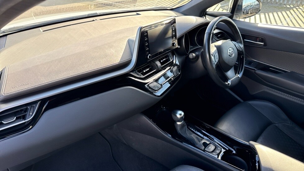 Used Toyota C-HR 2019 for sale - 76297310: Photo 10