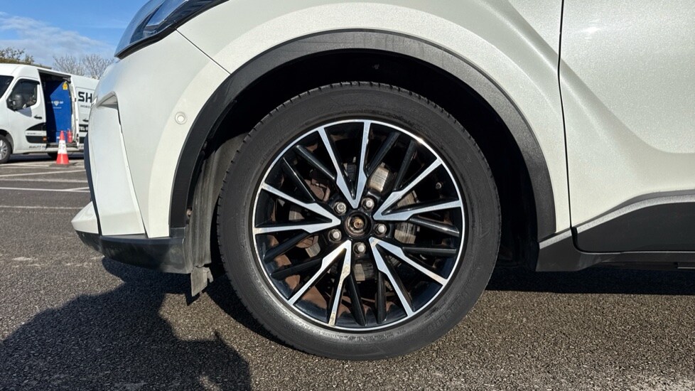 Used Toyota C-HR 2019 for sale - 76297310: Photo 17