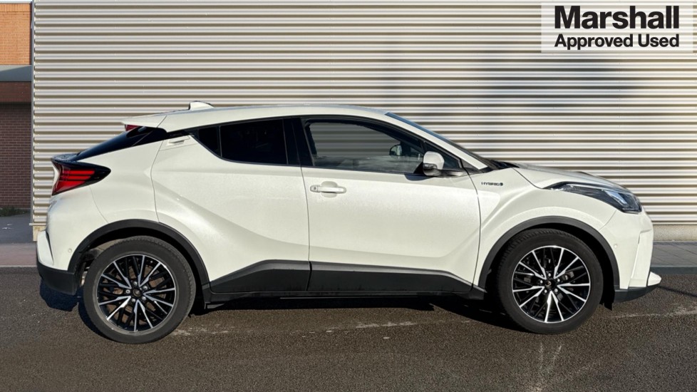 Used Toyota C-HR 2019 for sale - 76297310: Photo 2