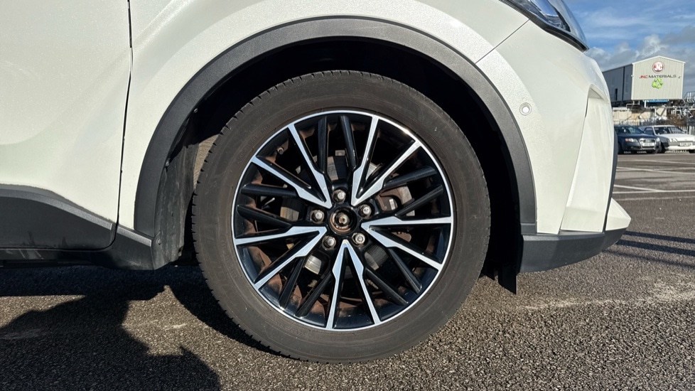 Used Toyota C-HR 2019 for sale - 76297310: Photo 20