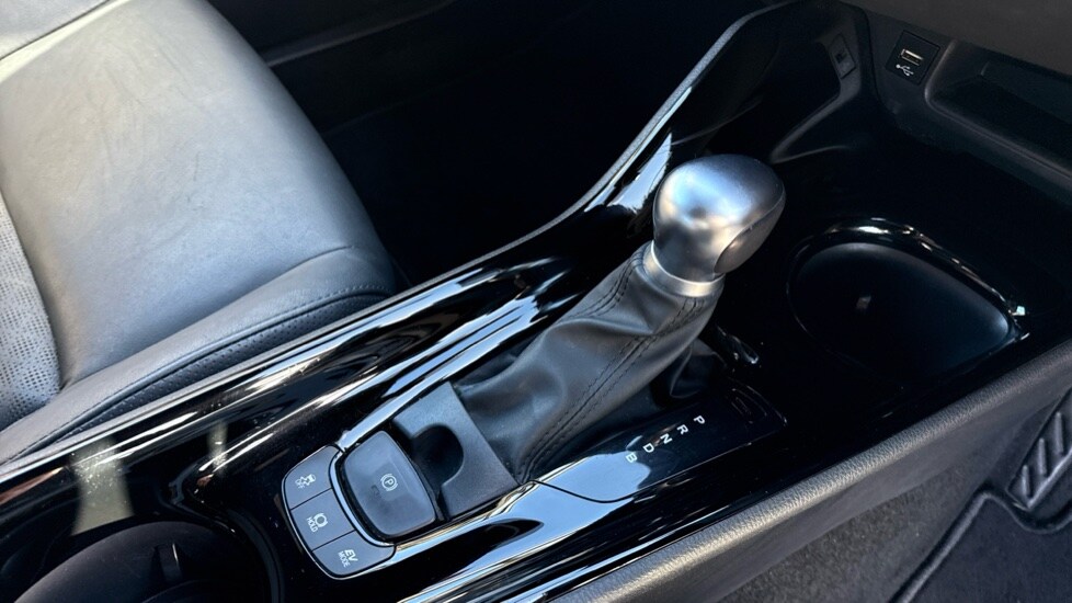 Used Toyota C-HR 2019 for sale - 76297310: Photo 29