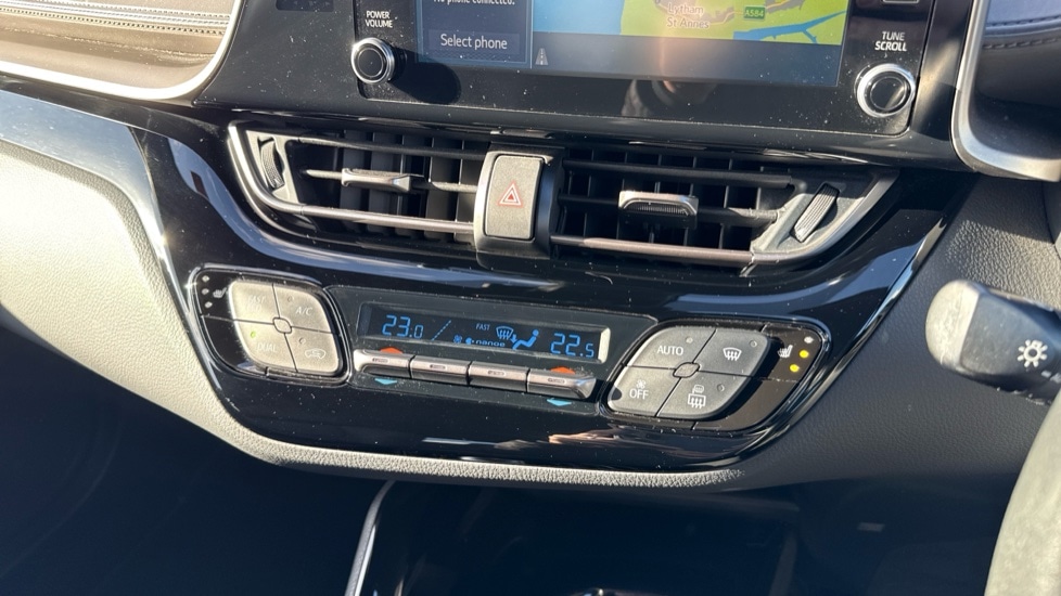 Used Toyota C-HR 2019 for sale - 76297310: Photo 33