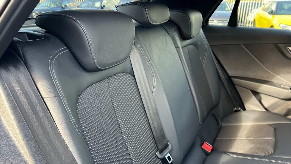 Used Audi Q2 2019 for sale - 76393617: Photo 30