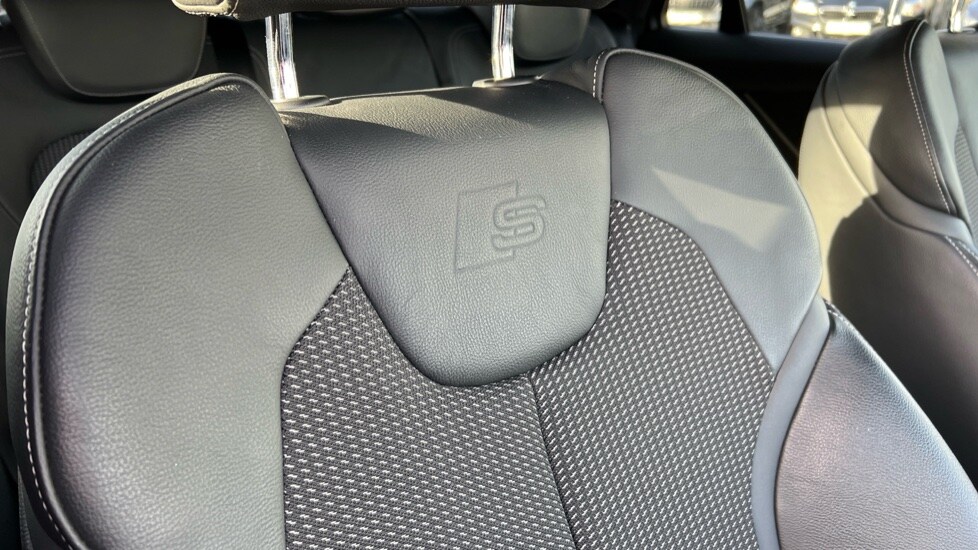 Used Audi Q2 2019 for sale - 76393617: Photo 32