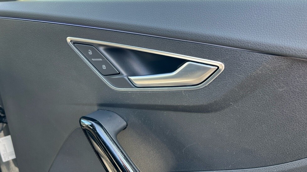 Used Audi Q2 2019 for sale - 76393617: Photo 38