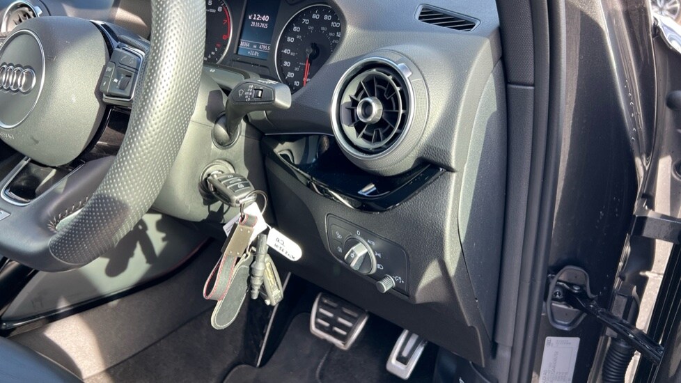 Used Audi Q2 2019 for sale - 76393617: Photo 39