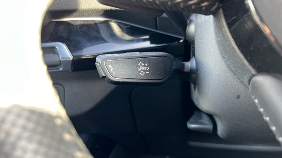 Used Audi Q2 2019 for sale - 76393617: Photo 42