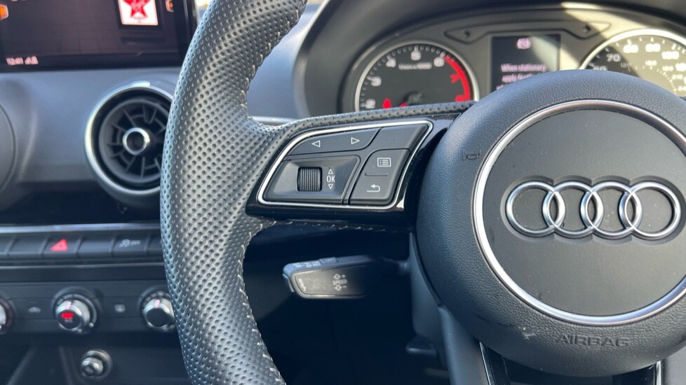 Used Audi Q2 2019 for sale - 76393617: Photo 44