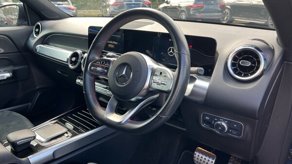 Used Mercedes-Benz GLB 2021 for sale - 75675201: Photo 43