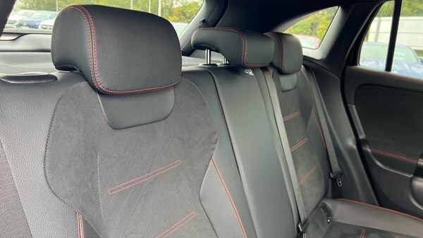 Used Mercedes-Benz GLA 2022 for sale - 76196027: Photo 15
