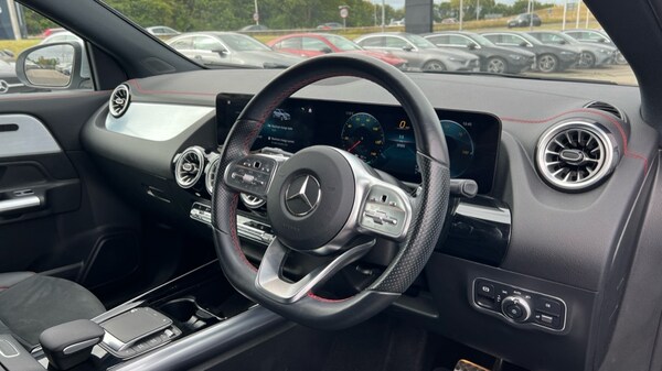 Used Mercedes-Benz EQA 2021 for sale - 75547468: Photo 3
