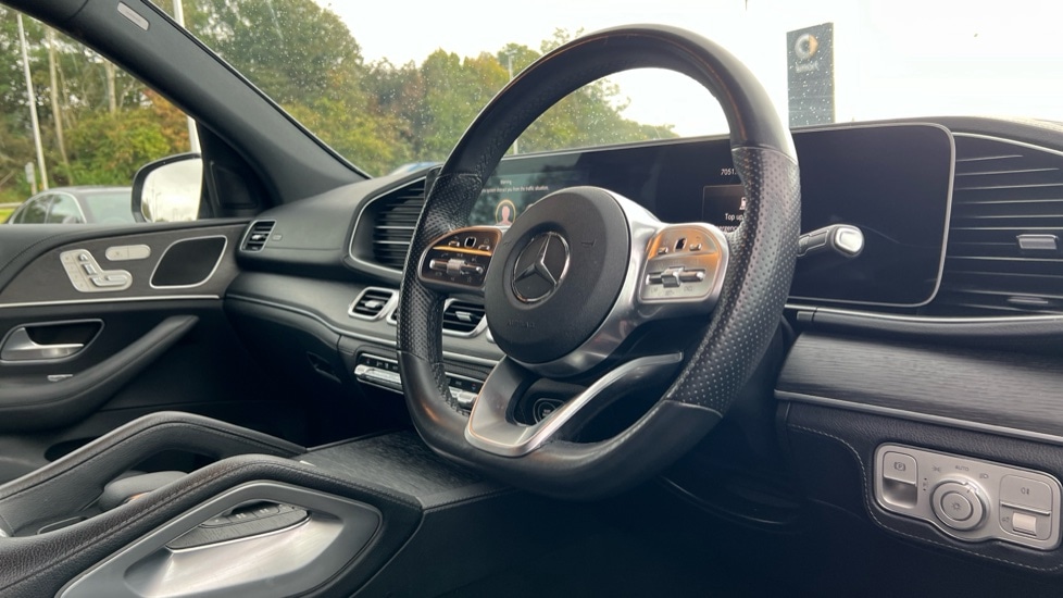 Used Mercedes-Benz GLE-Class 2023 for sale - 76124269: Photo 3