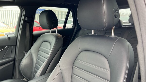 Used Mercedes-Benz GLC 2019 for sale - 76079432: Photo 14