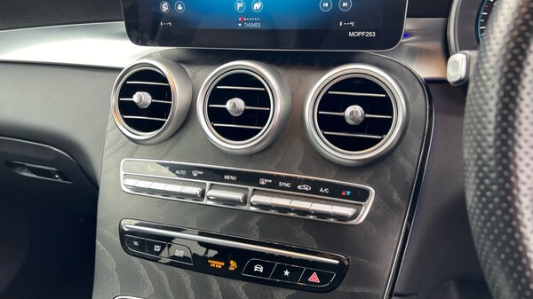 Used Mercedes-Benz GLC 2019 for sale - 76079432: Photo 34