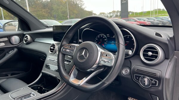 Used Mercedes-Benz GLC 2019 for sale - 76079432: Photo 3