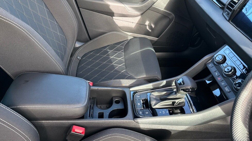 Used Skoda Karoq 2025 for sale - 76265610: Photo 28