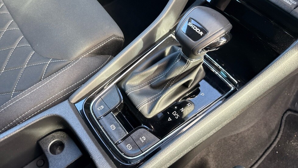 Used Skoda Karoq 2025 for sale - 76265610: Photo 29