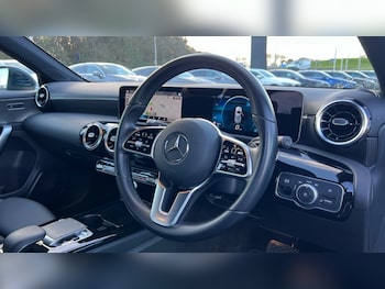 Used Mercedes-Benz A-Class 2019 for sale - 76338896: Photo