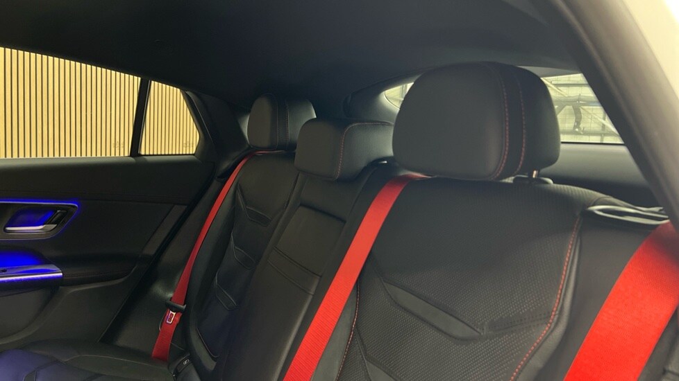 Used Mercedes-Benz GLC 2024 for sale - 76575260: Photo 24