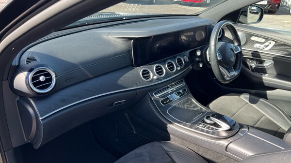 Used Mercedes-Benz E-Class 2018 for sale - 76033973: Photo 11