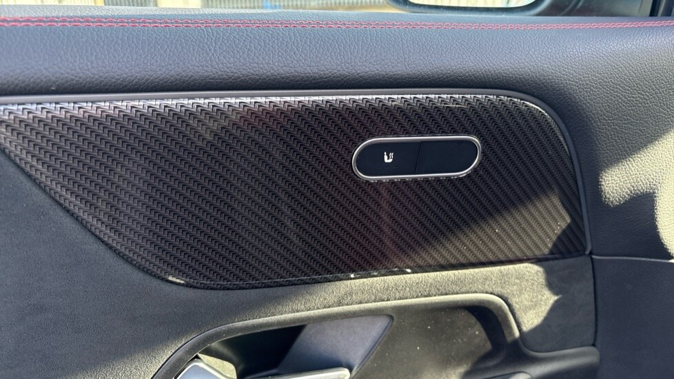 Used Mercedes-Benz GLB 2024 for sale - 76452076: Photo 31