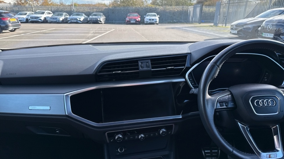 Used Audi Q3 2019 for sale - 76297507: Photo 12