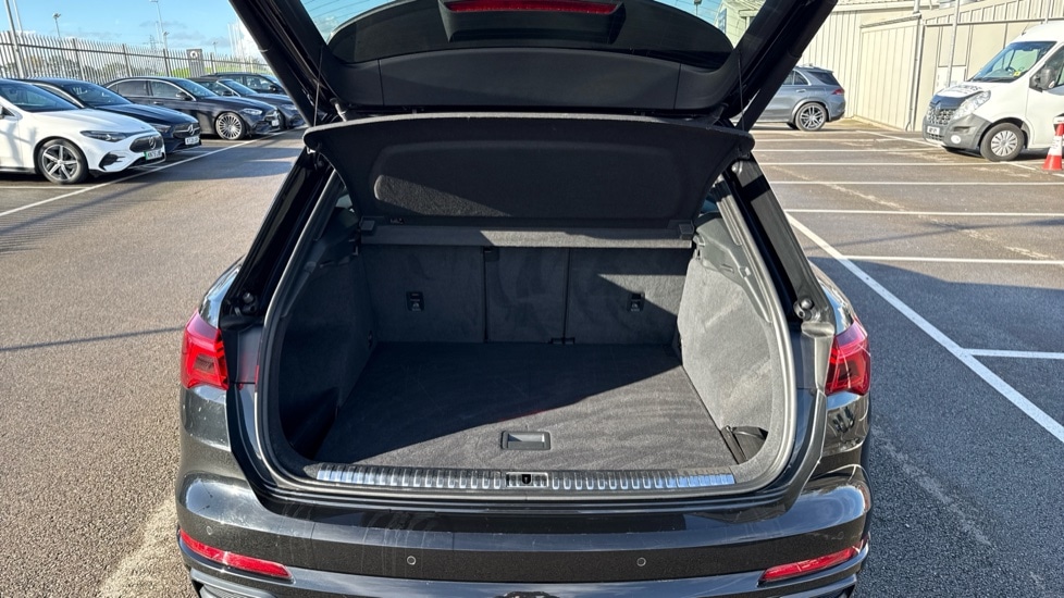 Used Audi Q3 2019 for sale - 76297507: Photo 15