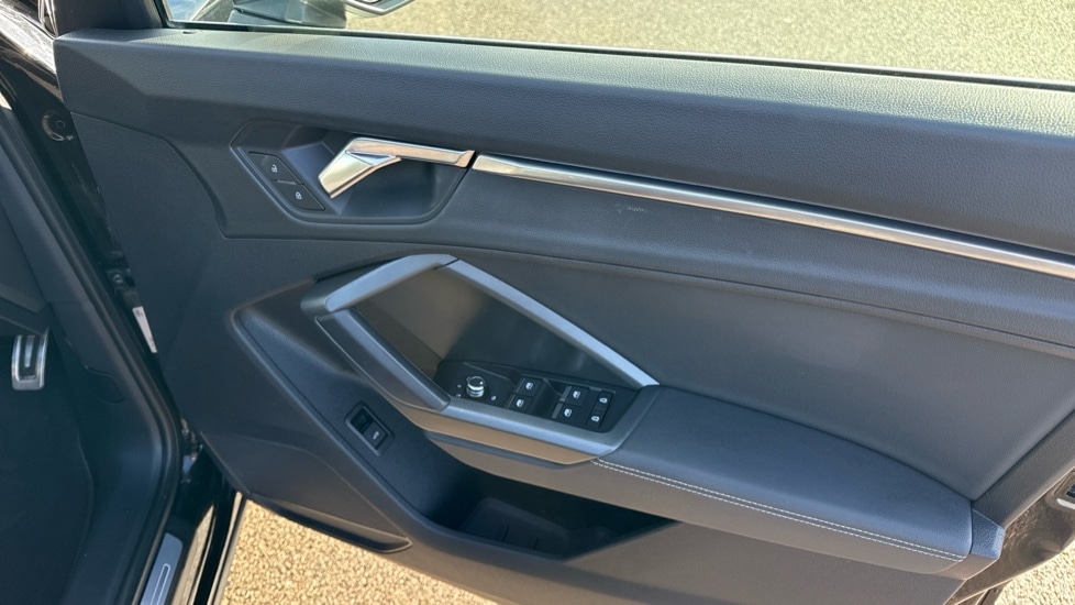 Used Audi Q3 2019 for sale - 76297507: Photo 30