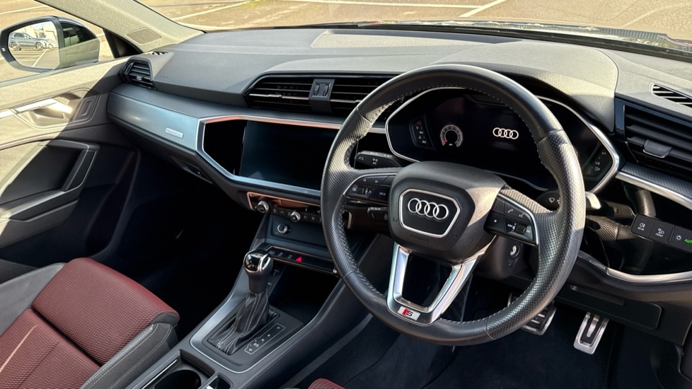 Used Audi Q3 2019 for sale - 76297507: Photo 9