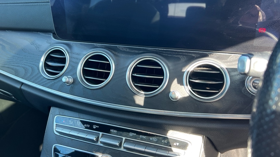 Used Mercedes-Benz E Class 2018 for sale - 76384520: Photo 28