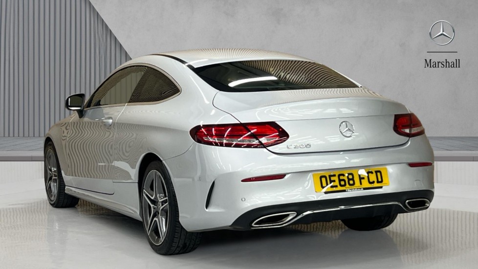 Used Mercedes-Benz C Class 2018 for sale - 76623499: Photo 2