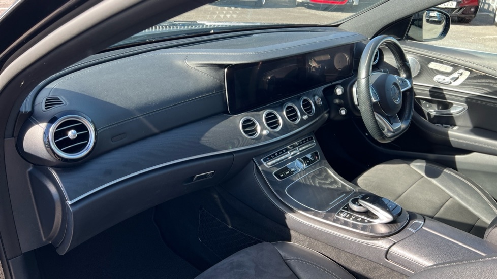 Used Mercedes-Benz E Class 2018 for sale - 76587018: Photo 11