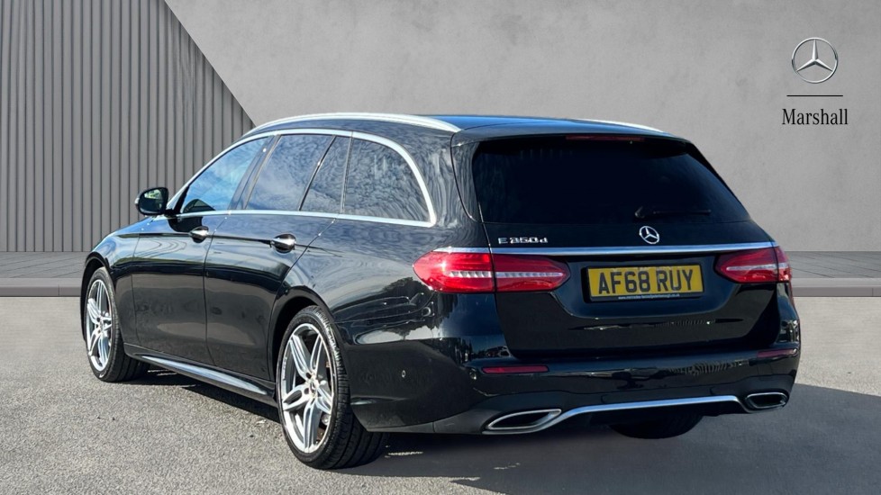 Used Mercedes-Benz E Class 2018 for sale - 76587018: Photo 2