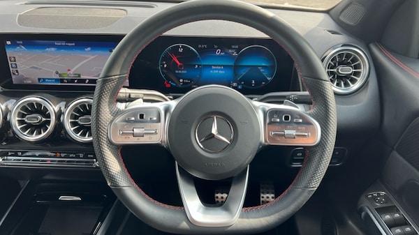 Used Mercedes-Benz GLB 2023 for sale - 76229438: Photo 12