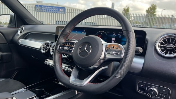 Used Mercedes-Benz GLB 2023 for sale - 76229438: Photo 3