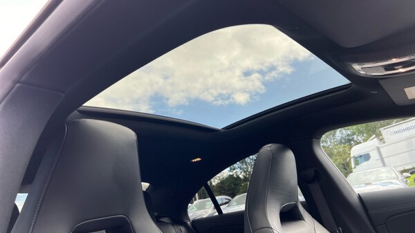 Used Mercedes-Benz CLA 2022 for sale - 76217237: Photo 39