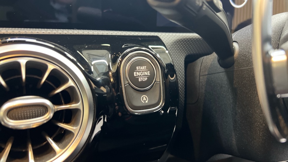 Used Mercedes-Benz A-Class 2019 for sale - 76580159: Photo 35