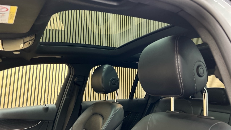 Used Mercedes-Benz GLC 2016 for sale - 76773115: Photo 14