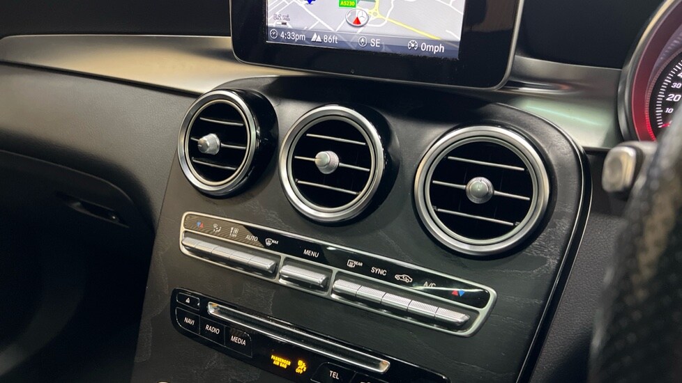 Used Mercedes-Benz GLC 2016 for sale - 76773115: Photo 33