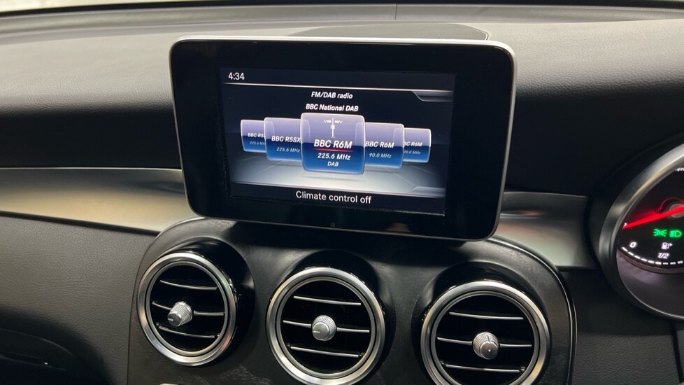 Used Mercedes-Benz GLC 2016 for sale - 76773115: Photo 38