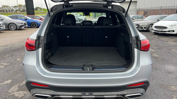 Used Mercedes-Benz GLC 2023 for sale - 76130808: Photo 18