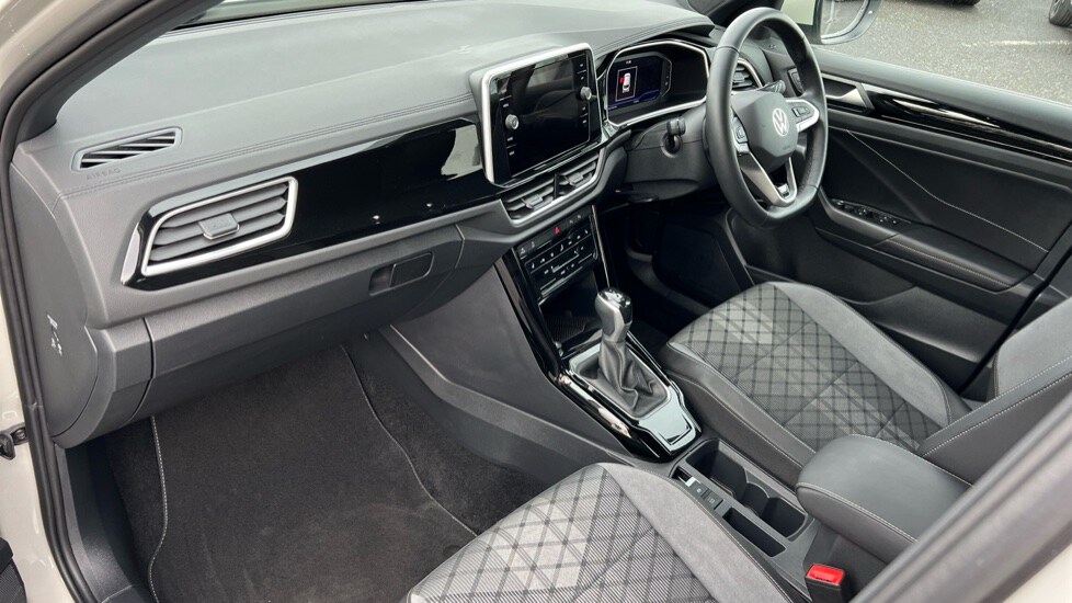 Used Volkswagen T-Roc 2024 for sale - 76297355: Photo 10