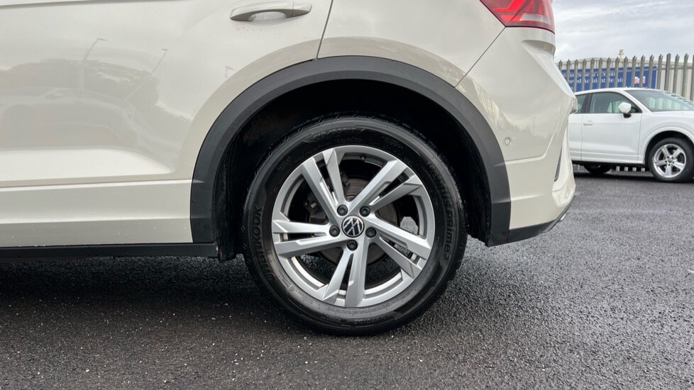 Used Volkswagen T-Roc 2024 for sale - 76297355: Photo 18