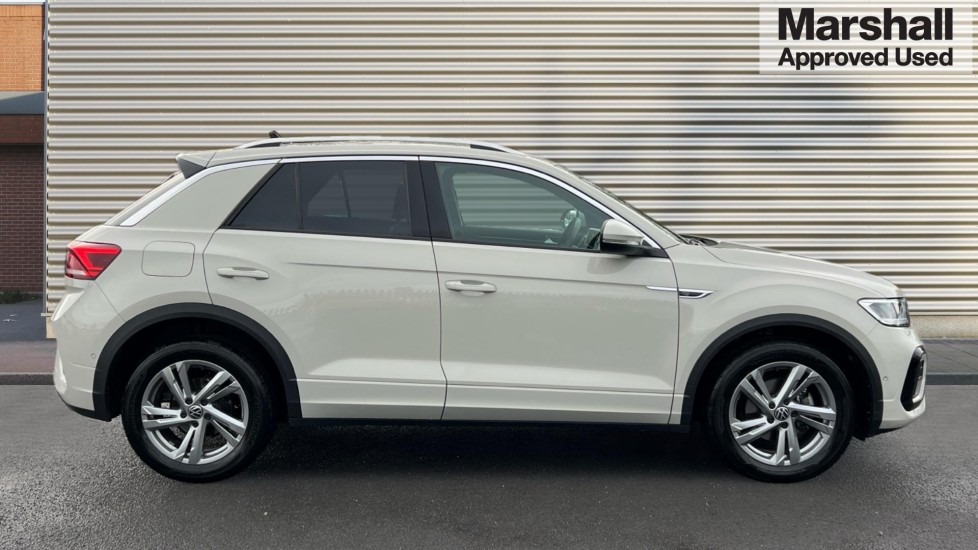 Used Volkswagen T-Roc 2024 for sale - 76297355: Photo 2
