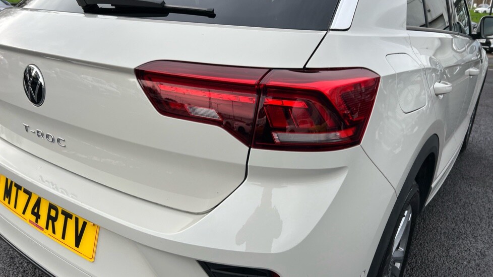 Used Volkswagen T-Roc 2024 for sale - 76297355: Photo 25