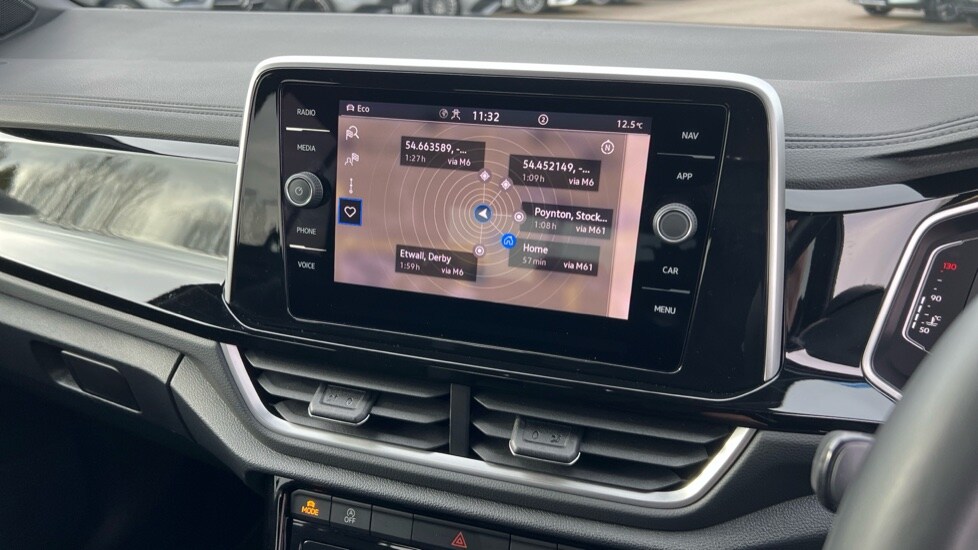 Used Volkswagen T-Roc 2024 for sale - 76297355: Photo 49