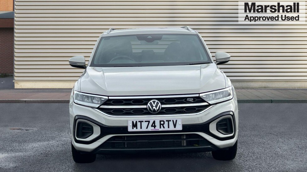 Used Volkswagen T-Roc 2024 for sale - 76297355: Photo 8