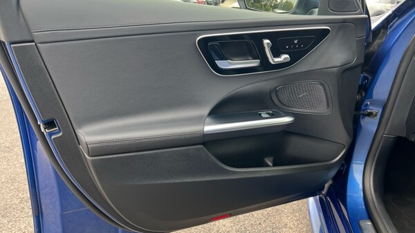 Used Mercedes-Benz C-Class 2024 for sale - 75526809: Photo 38