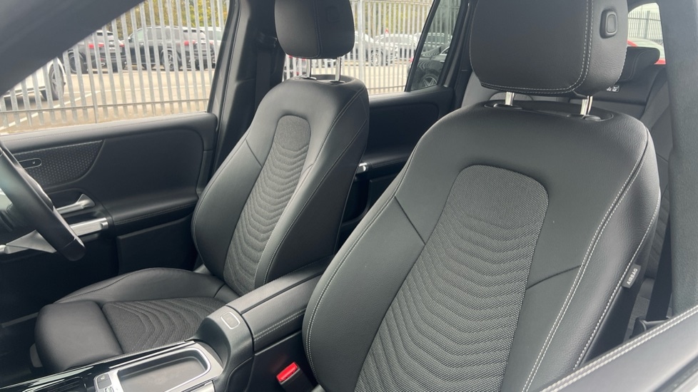 Used Mercedes-Benz GLB 2025 for sale - 76261608: Photo 14